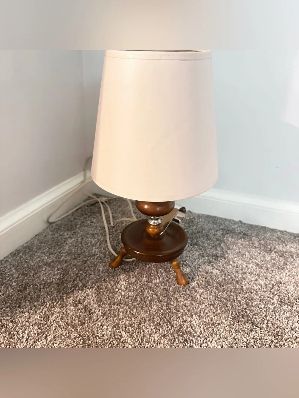Vintage wood lamp nautical style 15”